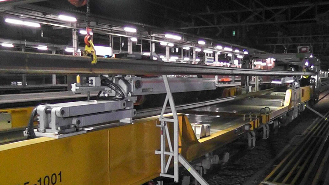 保守用車（運転することも可能）